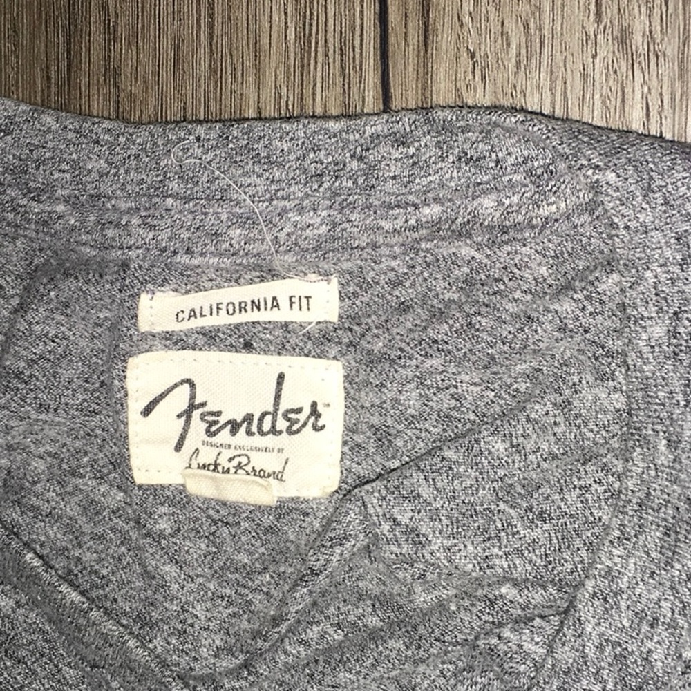 Cut-Out Fender Tee - Picture 3 of 3